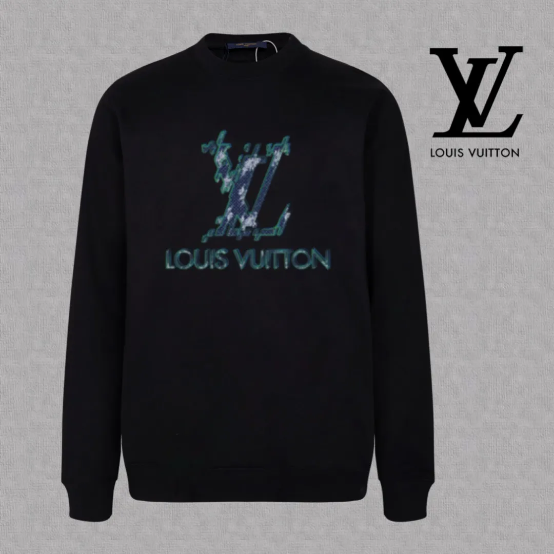 🅿️250 hot style on the shelves🔥❗ 💫〖Louis Vuitton LV〗 Fashionable round neck sweatshirt, casually matched with various styles, it is perfectly handsome😎The whole dress is made of double waistcoats, which makes the whole dress more three-dimensional. Not ordinary factories can do such fine work. The 2025 spring style counters are on sale, exquisite round neck terry sweatshirt, high-end double-strand pure cotton Customized drawstring ribs are dyed in the same vat and are complete with three standards. The chest craftsmanship adopts a simple and elegant pattern on the chest, which is easy to control for any age group! Fit and comfortable! Customized thickened 440g terry sweatshirt fabric, soft and comfortable to the touch, with a three-dimensional shape! 🙌🏻 It’s also very breathable, so it’s a versatile style that can be worn with any outfit! ✔Color: Black White Apricot Size: S M L XL 2XL